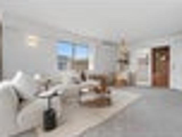 Rare Opportunity in Sunnyhills