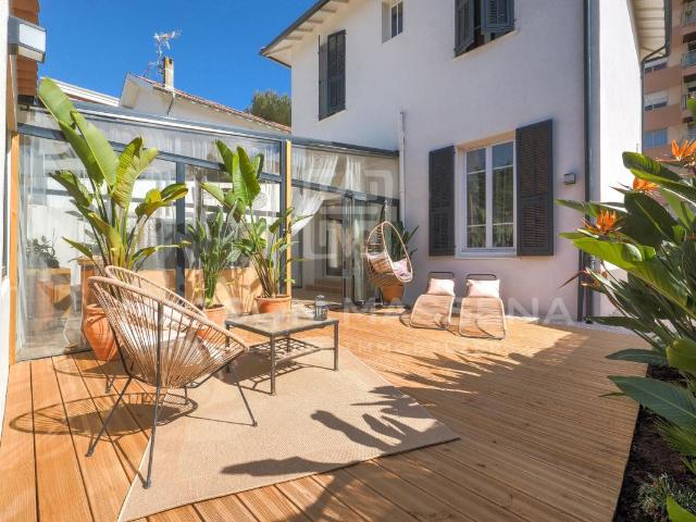 Rare au Cros de Cagnes – Maison rénovée à deux pas des plages