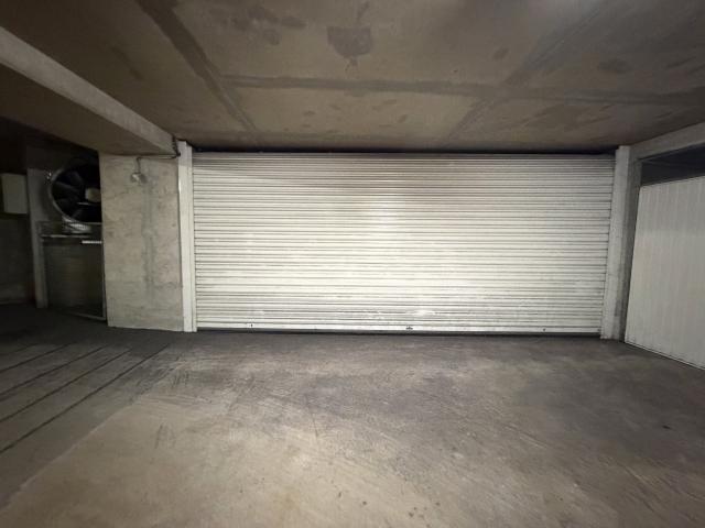 RARE aux portes de Monaco Beausoleil: Grand double garage fermé