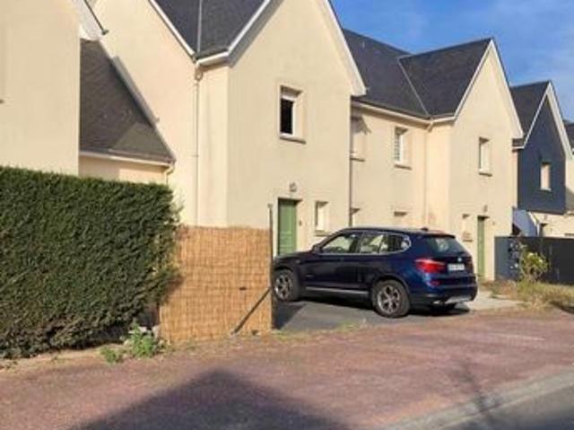 RARE À CABOURG MAISON 3 CHAMBRES, JARDIN, 3 PARKINGS, 1 GARAGE