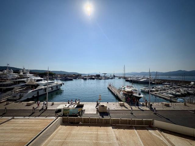 Rare à la vente Appartement sur le port de Saint Tropez 96m² Saint Tropez