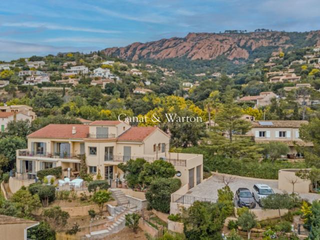 RARE À LA VENTE APPARTEMENT VUE MER À AGAY