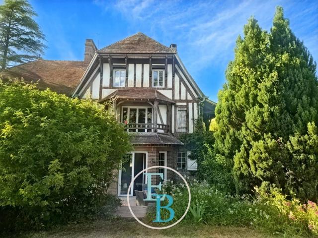 Rare à la vente: Maison Anglo Normande et ses dépendances !