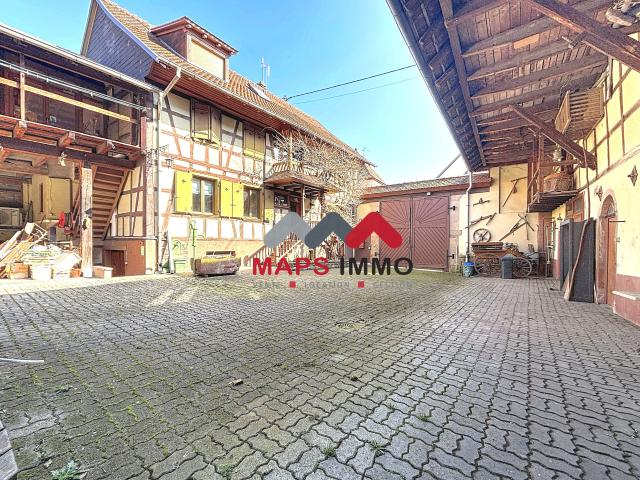 Rare à la vente Superbe corps de ferme de 1869 avec 450 m2 de dépendances et jardin, 13.52 ares !
