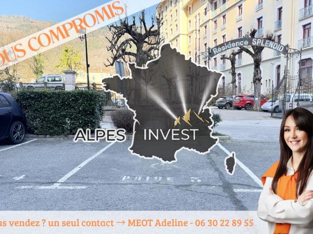 RARE À LA VENTE PLACE DE PARKING AUX NORMES PMR, PROCHE DES THERMES ET DU CENTRE VILLAGE !