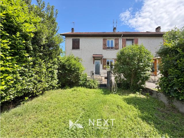RARE A LA VENTE TRIPLEX ENTIEREMENT RENOVE AVEC JARDIN PRIVATIF A BRIGNOUD VILLARD BONNOT