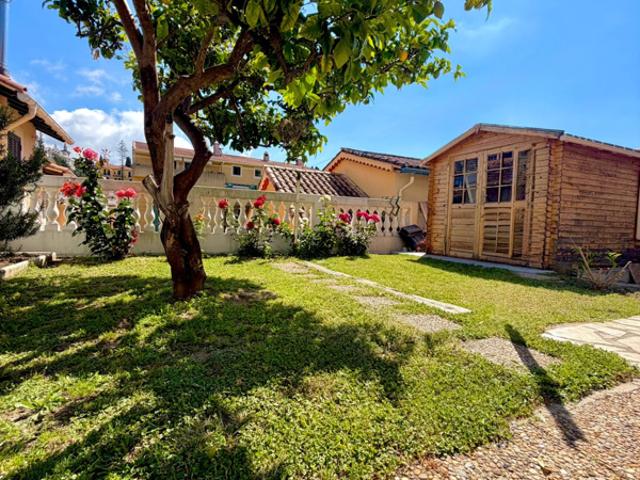 RARE A MENTON MAISON INDEPENDANTE 4P AVEC JARDIN