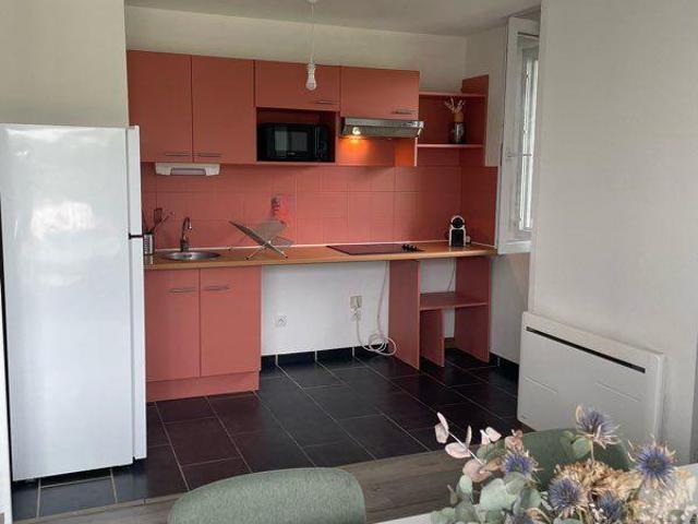 Rare à Pouvourville 31400 – T2 lumineux