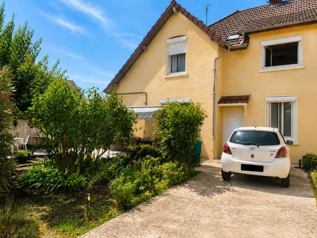 Rare: A vendre maison avec terrain à Villeurbanne Secteur Cyprian