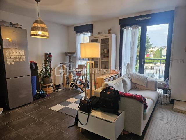 Rare! À Vendre Appartement T3 Récent avec Grande Terrasse Saclay Bourg