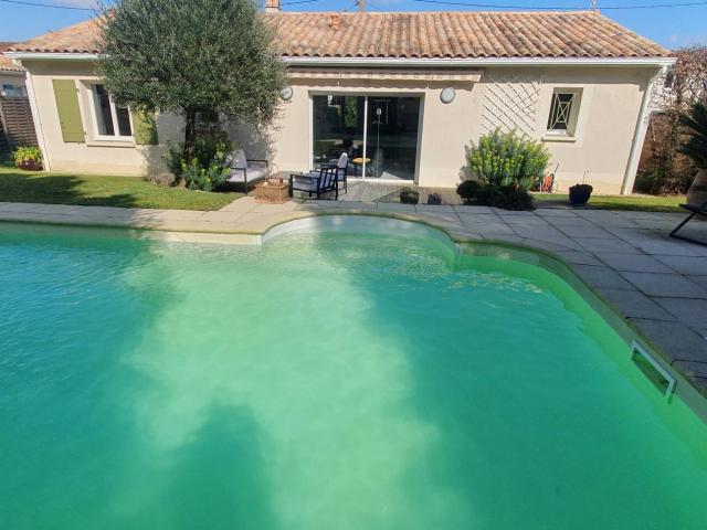 RARE ! ANGOULEME 16000 Maison de plain pied de type F3 avec pisc