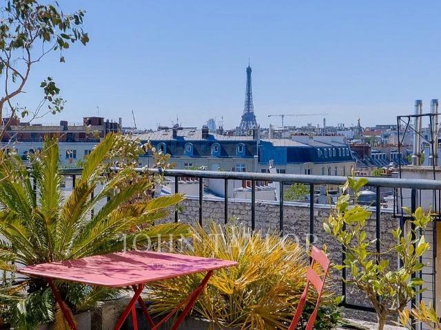 Rare appartement avec terrasse et vue Tour Eiffel Plaine Monceau
