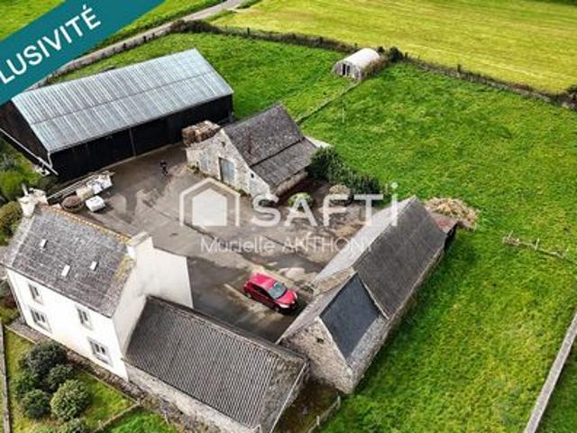 RARE. BEAU TERRAIN CONSTRUCTIBLE AU COEUR DU BOURG
