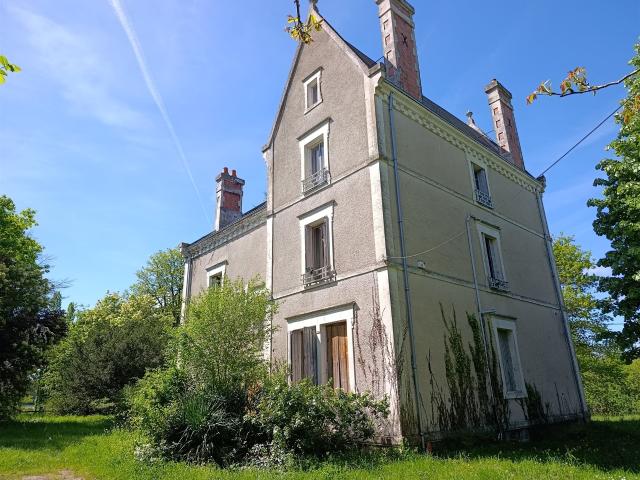 Rare belle demeure avec 13ha autours 300m² Luchapt