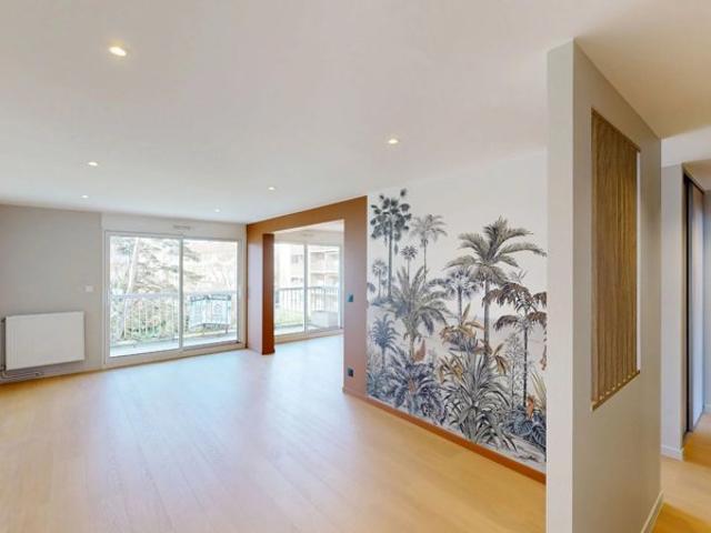 RARE CHAPRAIS CRAS 96 m² avec 3 CHAMBRES refait entièrement à NEUF