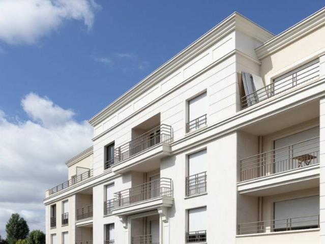 RARE COMME UNE MAISON / TRES BEAU T4 2EME ETAGE AVEC TERRASSES E