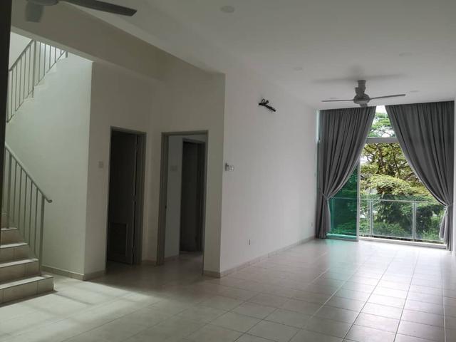 RARE CORNER DUPLEX The Zizz Damansara Damai Converted Double Storey