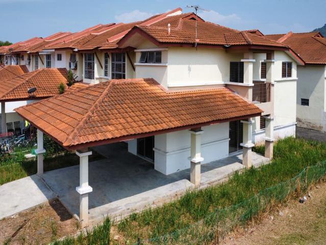 Rare Corner Lot Spacious 2Storey Terrace at Taman Cassia Barat