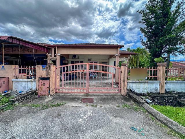 RARE CORNER LOTSingle Storey Taman Pelangi Semenyih