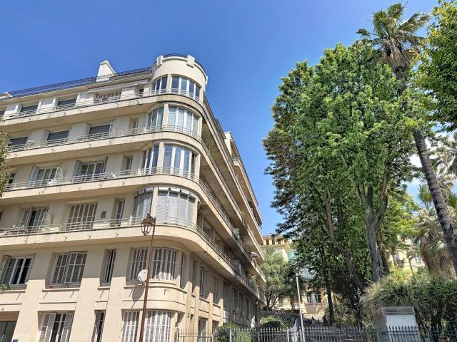 Rare F3 meublé à louer Cours Grandval à Ajaccio
