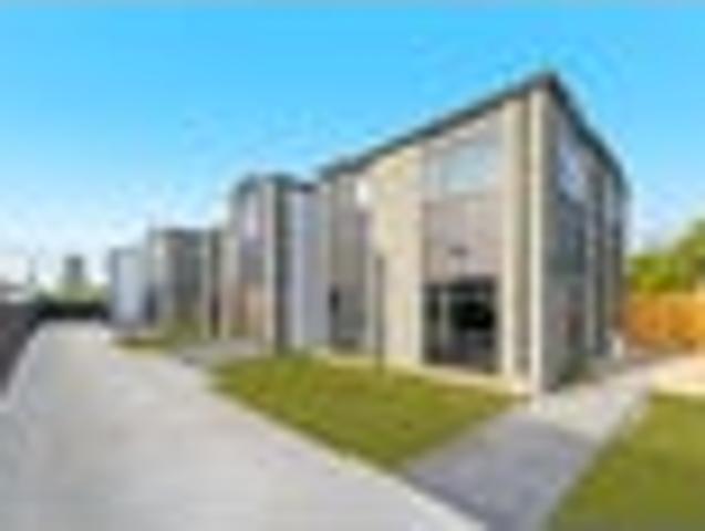 Rare Find 3 Bedroom BrandNew Standalone in Man.