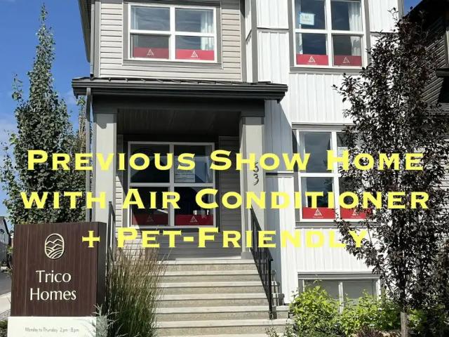 Rare Find pet friendly, previous showhome with Air Conditioner For Rent