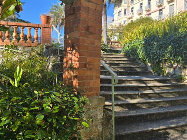 RARE: GRAND APPARTEMENT 115M2 PALACE MENTON
