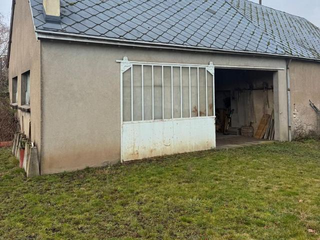 Rare Grange / Entrepôt de stockage et artisanal