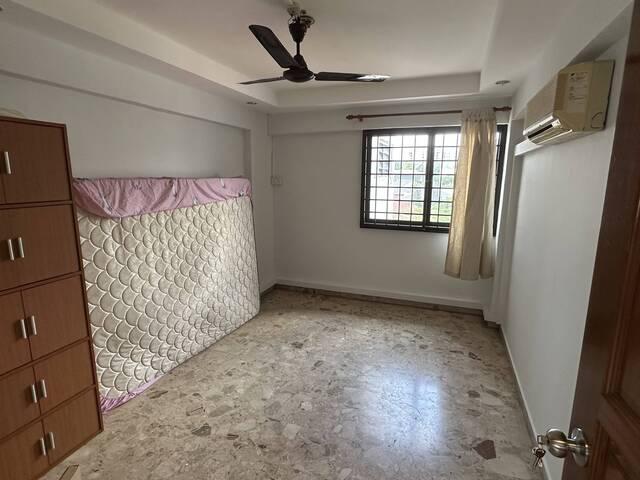 Rare high floor corner 4 room flat whole unit for rent