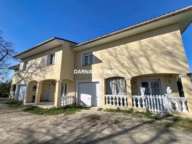 RARE * IMMEUBLE COMPOSEE DE 3 MAISONS A BALMA