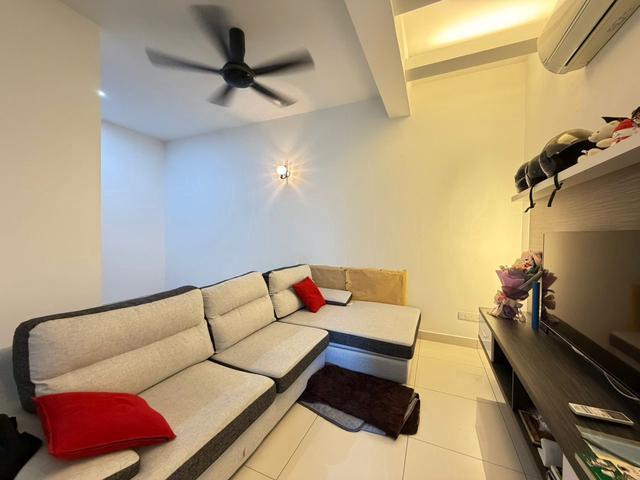 Rare in Market Scott Residence Logan Georgetown Furnished
