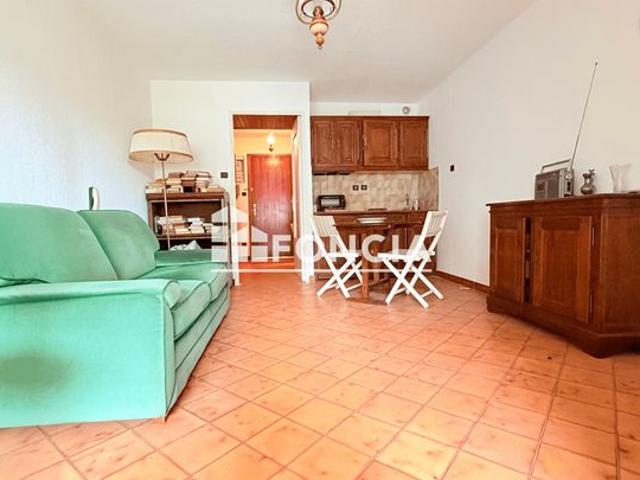 Rare/ investisseurs ou residence secondaire/ studio/ ascenseur/cellier