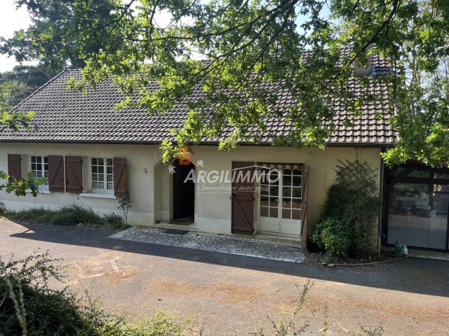 RARE pavillon sur 4h3 sortie village