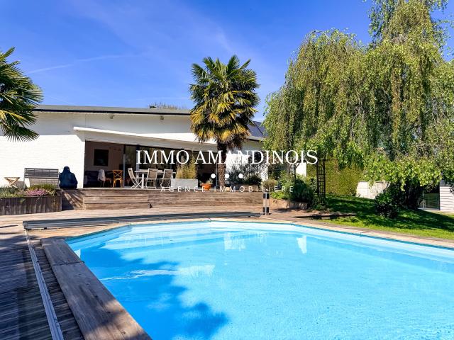 Rare plain pied d'architecte 3 chambres garage piscine