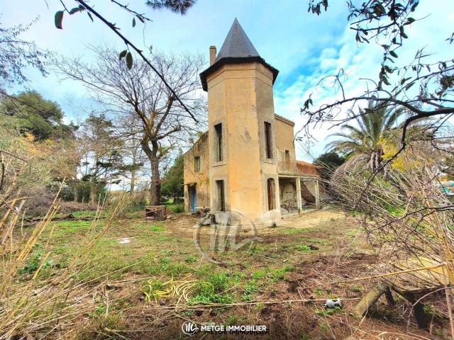 Rare ! Propriété face à la plage de Vendres avec accès direc. 300m² Vendres