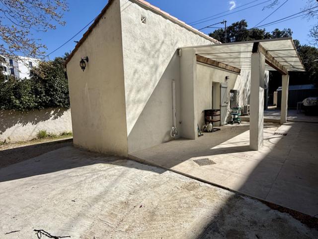 RARE SUR LE SECTEUR JOLIE MAISON DE TYPE 2 D'ENVIRON 49.14M2