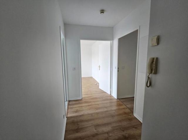 Rare sur le secteur: lumineux 3 pièces avec balcon et deux stationnements privatifs
