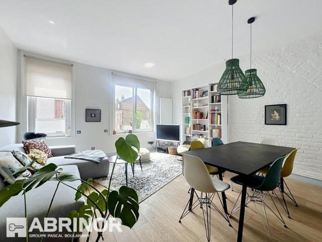 Rare sur le secteur: superbe appartement en triplex avec terrasse et faibles charges
