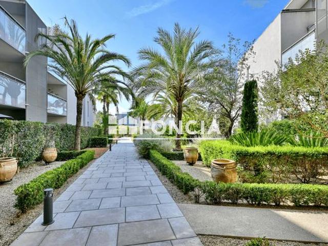 Rare sur le secteur: T3 avec terrasse de 64 m² et piscine dans résidence récente