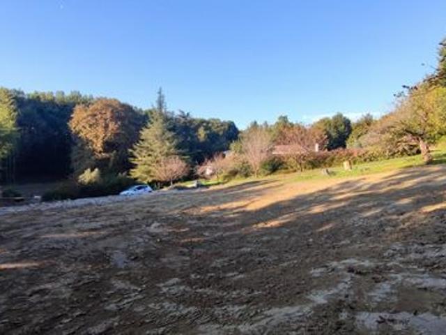 Rare sur le secteur, terrain à bâtir de 3094 m²