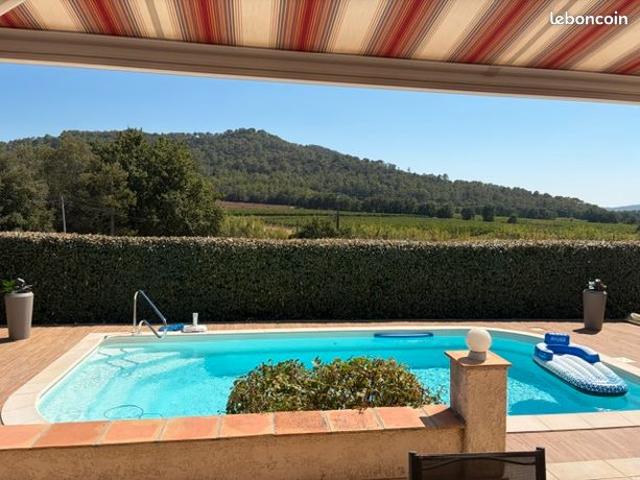 RARE SUR LE SECTEUR VILLA T4 de plain pied avec piscine et garage