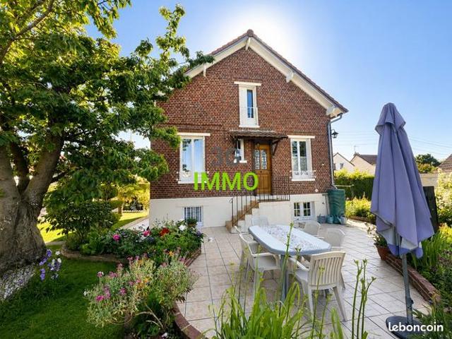 RARE SUR PERSAN – Maison familiale avec double garage et 878 m² de terrain
