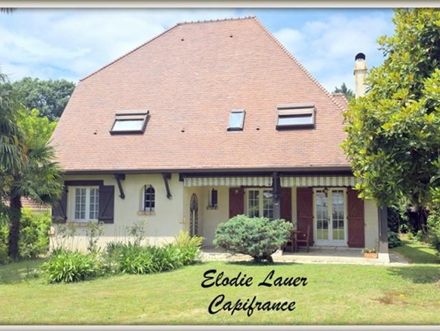 PAU – SAINT JULIEN Une maison pensée pour les familles, 6 chambres, jardin plein sud et calme absolu dans l'un des quartiers les plus recherchés de Pau