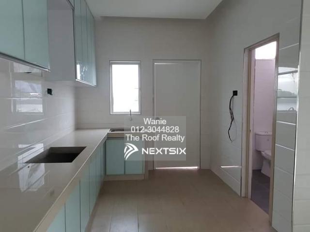 Rare sea view unit for Sale