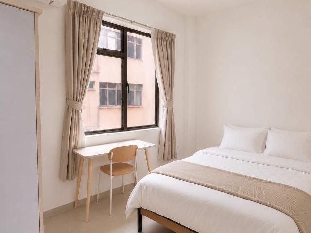 RARE Shorterm AC Muji home w parking @ 5m drive to LRT Puchong Jaya