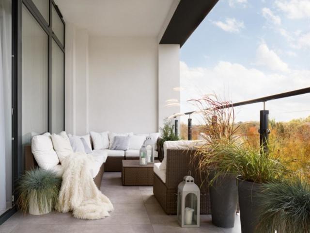 RARE T5 en ETAGE VUE DEGAGEE avec BALCON + PARKINGS