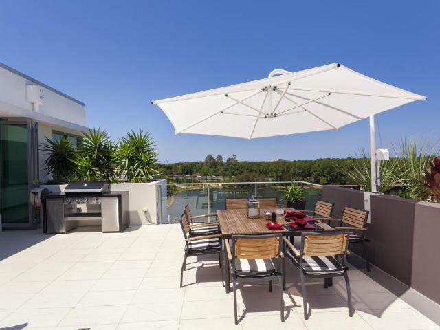 RARE T6 DERNIER ETAGE Terrasse VUE DEGAGEE avec PARKINGS