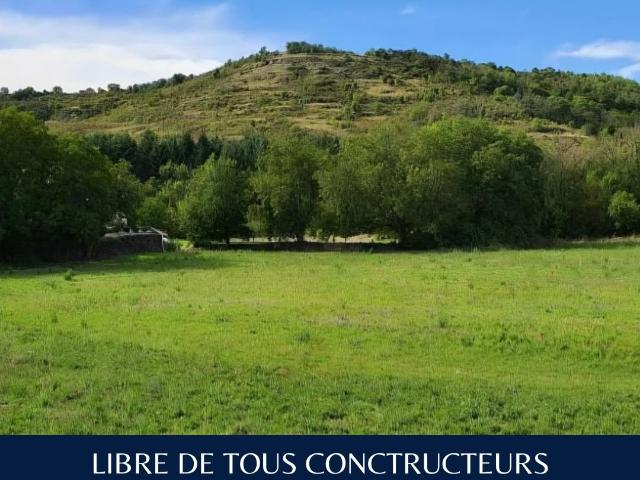 RARE TERRAIN CONSTRUCTIBLE SAINT SATURNIN