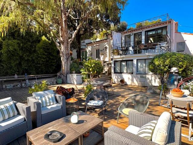 Rare,Villa, au calme, centre Cannes