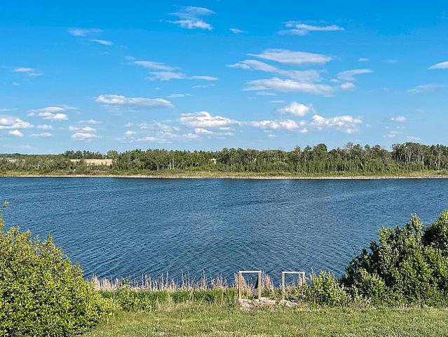 Rare Waterfront Acreage 10 Min South Of Humboldt Sk